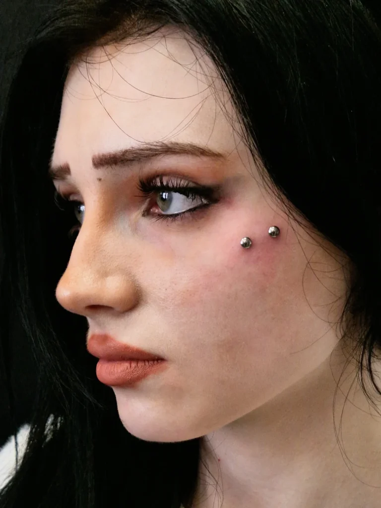 Anti eyebrow surface piercing